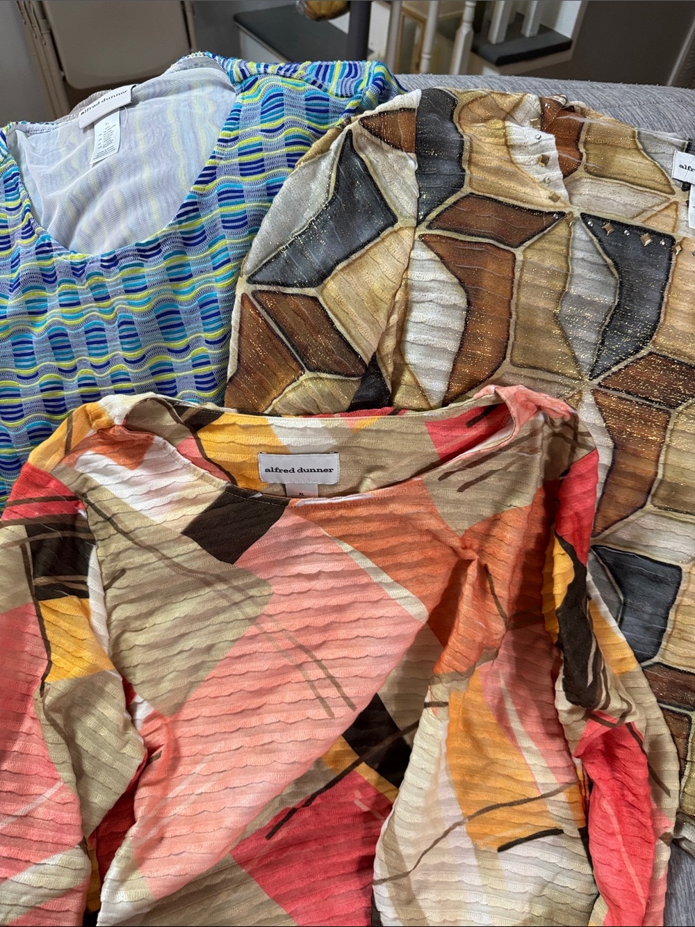 Alfred Dunner Multicolor Abstract Long Sleeve Top - Coral, Pink, Yellow, lot #37